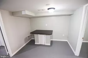 2542 W Pratt St, Baltimore, MD 21223 - Photo 28