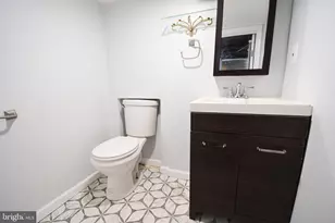 2542 W Pratt St, Baltimore, MD 21223 - Photo 30