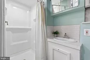 618 S Curley St, Baltimore, MD 21224 - Photo 28