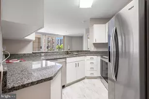 100 Harborview Dr, Baltimore, MD 21230 - Photo 2