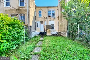 1627 Montpelier St, Baltimore, MD 21218 - Photo 10