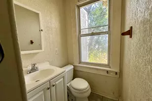 3218 W Belvedere Ave, Baltimore, MD 21215 - Photo 12