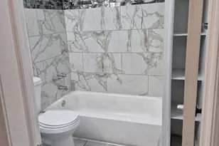 2863 Edgecombe Cir S, Baltimore, MD 21215 - Photo 24