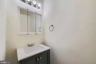 2932 McElderry St, Baltimore, MD 21205 - Photo 12