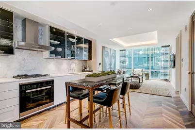 300 International Drive #2107, Baltimore, MD 21202 - Photo 4