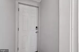 816 N Port St, Baltimore, MD 21205 - Photo 18