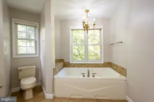 3306 Labyrinth Rd, Baltimore, MD 21215 - Photo 38