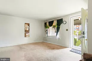 639 Lucia Ave, Baltimore, MD 21229 - Photo 2