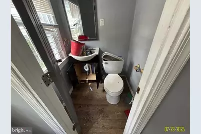 4203 Springwood Avenue, Baltimore, MD 21206 - Photo 36