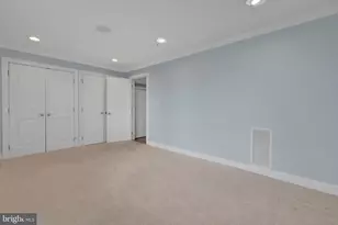 915 Valencia Ct, Baltimore, MD 21230 - Photo 48