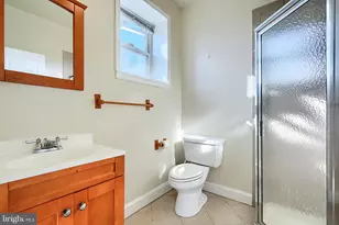 2200 Brookfield Ave, Baltimore, MD 21217 - Photo 16