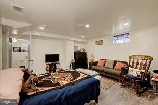 3922 Mortimer Ave, Baltimore, MD 21215 - Photo 22