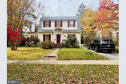 3902 Hadley Square W, Baltimore, MD 21218 - Photo 2