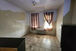 2619 E Madison St, Baltimore, MD 21205 - Photo 10