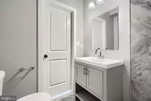 921 N Patterson Park Ave, Baltimore, MD 21205 - Photo 28