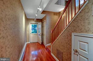 930 5 Fell St, Baltimore, MD 21231 - Photo 8