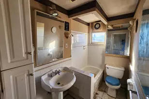 3701 Elm Ave, Baltimore, MD 21211 - Photo 16