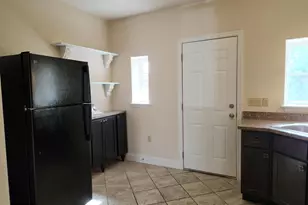 2827 W Mulberry St, Baltimore, MD 21223 - Photo 8