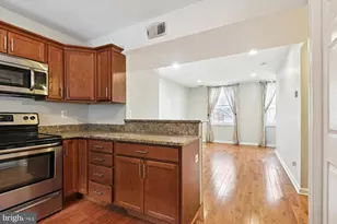 1909 Aliceanna St, Baltimore, MD 21231 - Photo 16