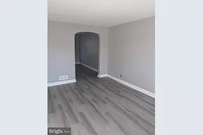 3011 Larue Square E, Baltimore, MD 21225 - Photo 4