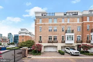 901 Valencia Ct, Baltimore, MD 21230 - Photo 2