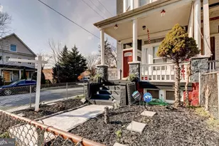 3824 Fairview Ave, Baltimore, MD 21216 - Photo 8