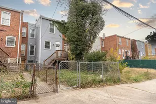 1605 Carswell St, Baltimore, MD 21218 - Photo 24