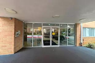 3737 Clarks Ln, Baltimore, MD 21215 - Photo 4