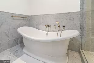 300 International Drive, Baltimore, MD 21202 - Photo 20