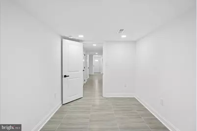 2440 E Biddle Street, Baltimore, MD 21213 - Photo 18