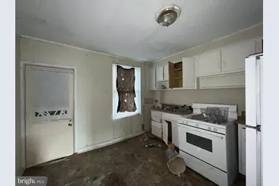 433 E Lynn Avenue, Baltimore, MD 21223 - Photo 6