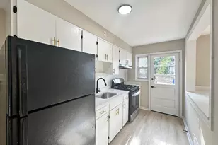 1038 Wedgewood, Baltimore, MD 21229 - Photo 1