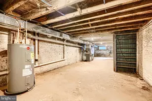 409 N Lakewood Ave, Baltimore, MD 21224 - Photo 30