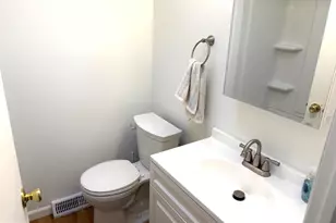 3820 2nd St, Baltimore, MD 21225 - Photo 18