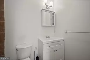 2422 Madison Ave, Baltimore, MD 21217 - Photo 8