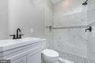 1715 E Oliver St, Baltimore, MD 21213 - Photo 14