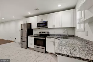 346 E 25th St, Baltimore, MD 21218 - Photo 18