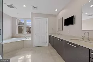 801 Key Hwy, Baltimore, MD 21230 - Photo 36