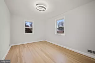 5601 Groveland Ave, Baltimore, MD 21215 - Photo 18