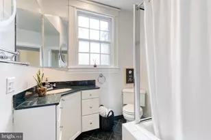 401 E Lake Ave, Baltimore, MD 21212 - Photo 12