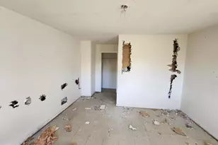 933 N Mount St, Baltimore, MD 21217 - Photo 12