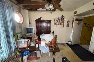 4766 Melbourne Rd, Baltimore, MD 21229 - Photo 6