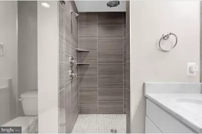 932 S Clinton Street S, Baltimore, MD 21224 - Photo 18