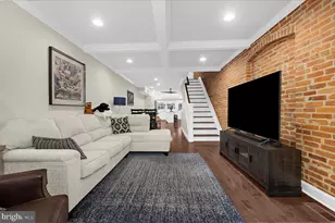 932 S Clinton Street S, Baltimore, MD 21224 - Photo 6