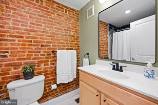 318 W 28th St, Baltimore, MD 21211 - Photo 18