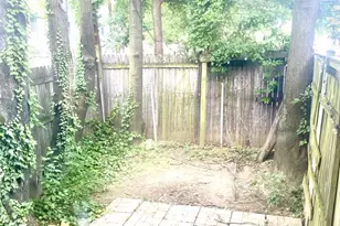 2641 Howard Street N, Baltimore, MD 21218 - Photo 8