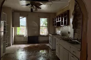 1031 N Ashburton St, Baltimore, MD 21216 - Photo 4