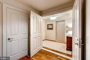 801 Key Hwy, Baltimore, MD 21230 - Photo 2