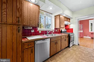 5615 Greenspring Ave, Baltimore, MD 21209 - Photo 12