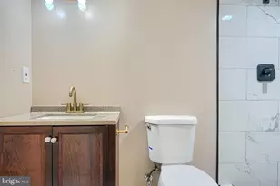 1029 N Bentalou St, Baltimore, MD 21216 - Photo 42